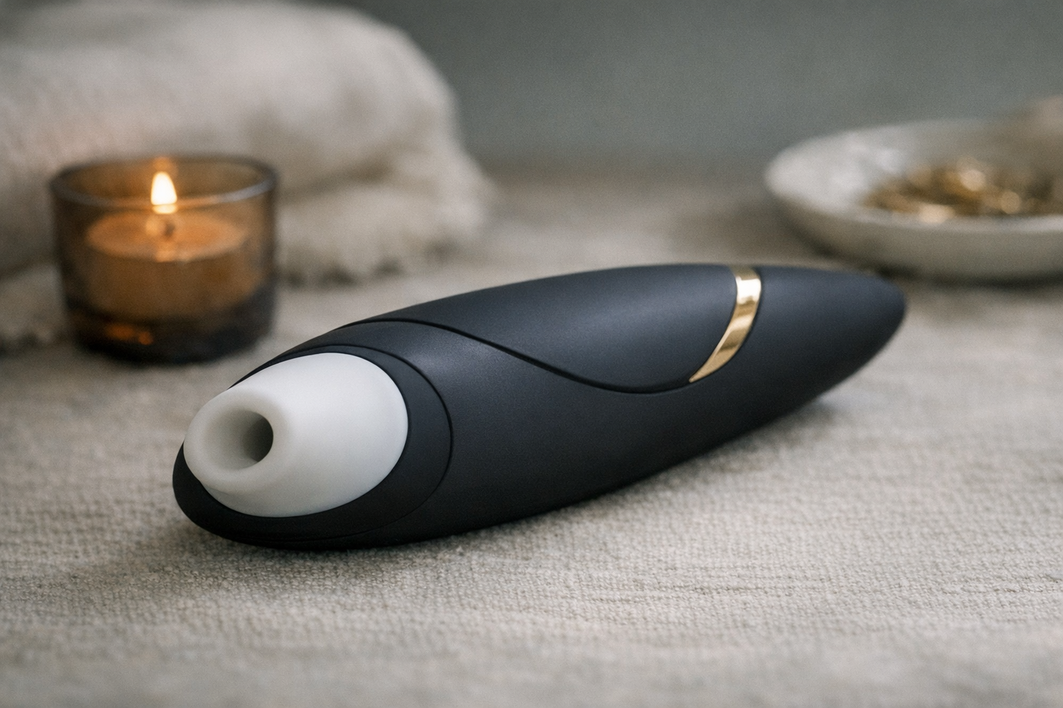 Overview of Womanizer Premium 2 clitoral stimulator with Pleasure Air Technology